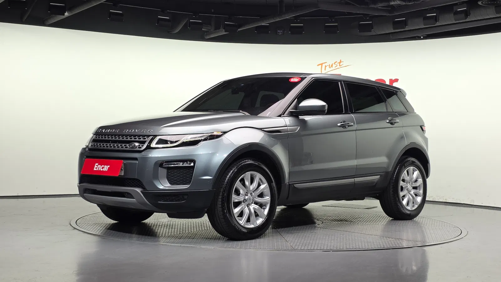 Land Rover Range Rover Evoque 2.0 TD4 SE 2016 — photo 1 sur 26