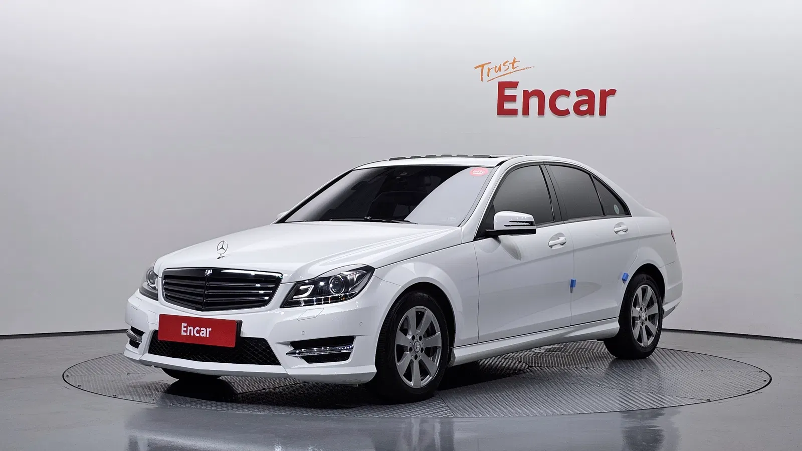 Mercedes-Benz Classe C C200 CGI (W204) 2013 — photo 1 sur 20