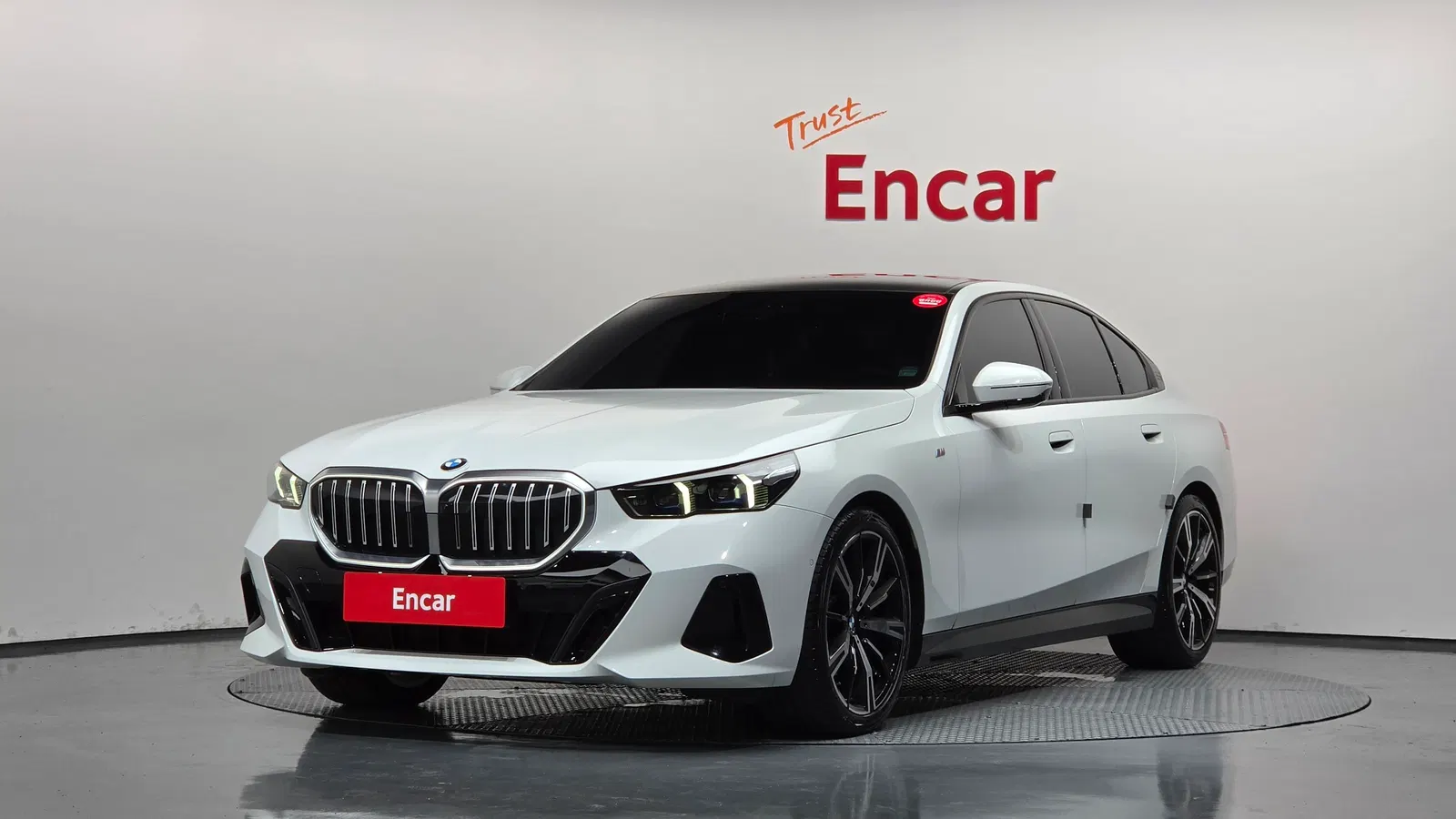BMW Série 5 (G60) 530i xDrive M Sport 2025 — photo 1 sur 38