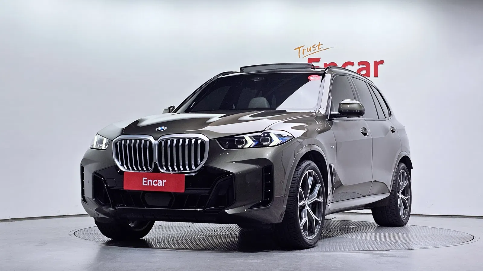 BMW X5 (G05) xDrive 40i M Sport 2026 — photo 1 sur 33