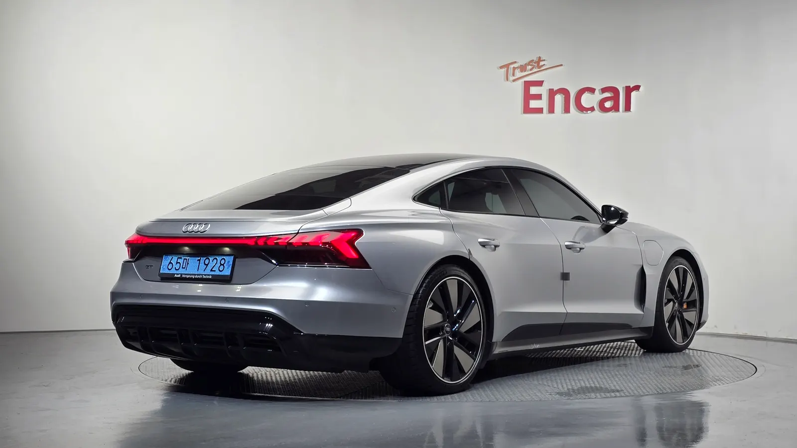 Audi e-tron GT GT Quattro Premium 2022 — photo 1 sur 35