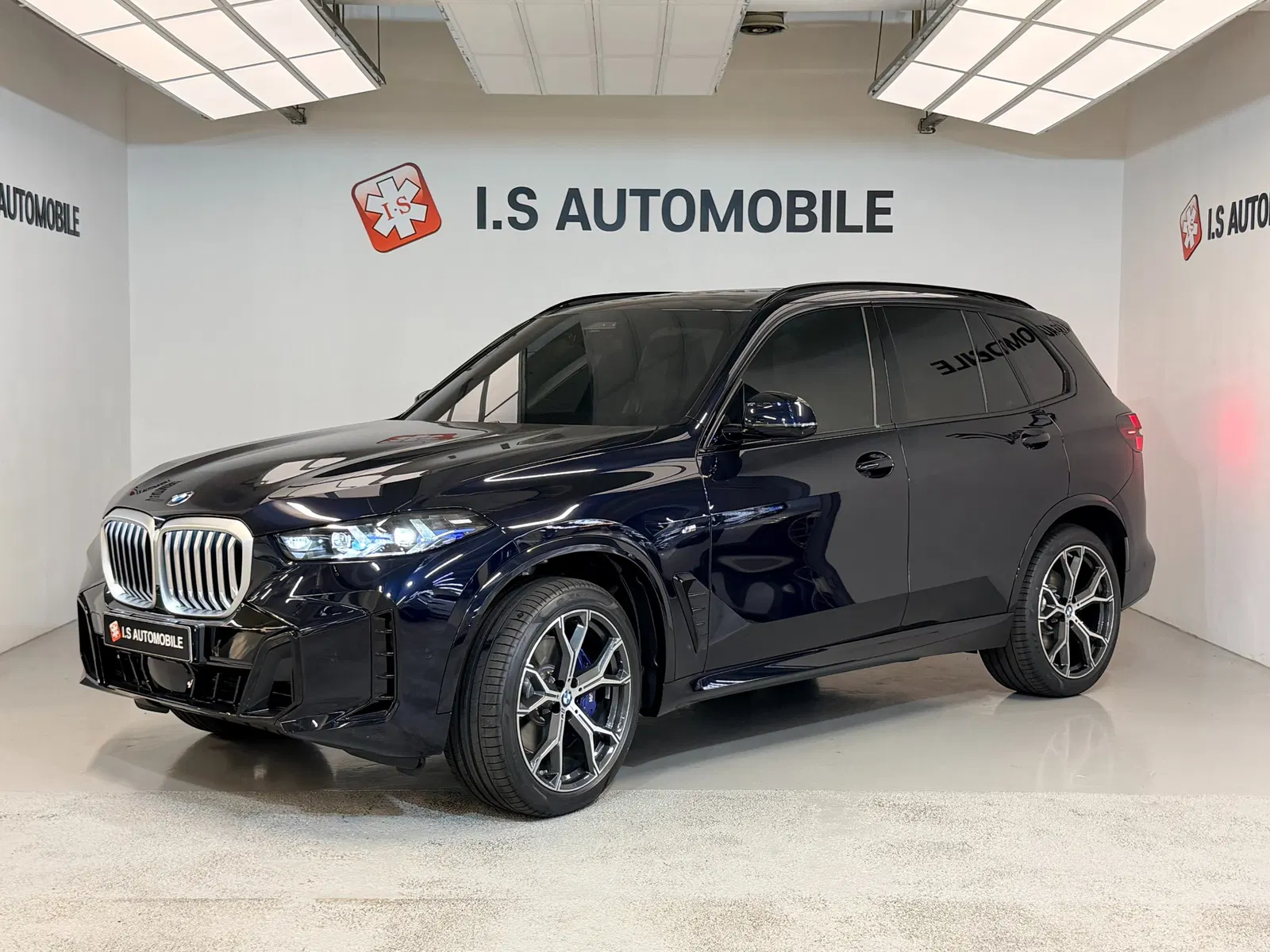 BMW X5 (G05) xDrive 40i M Sport 2026 — photo 1 sur 26