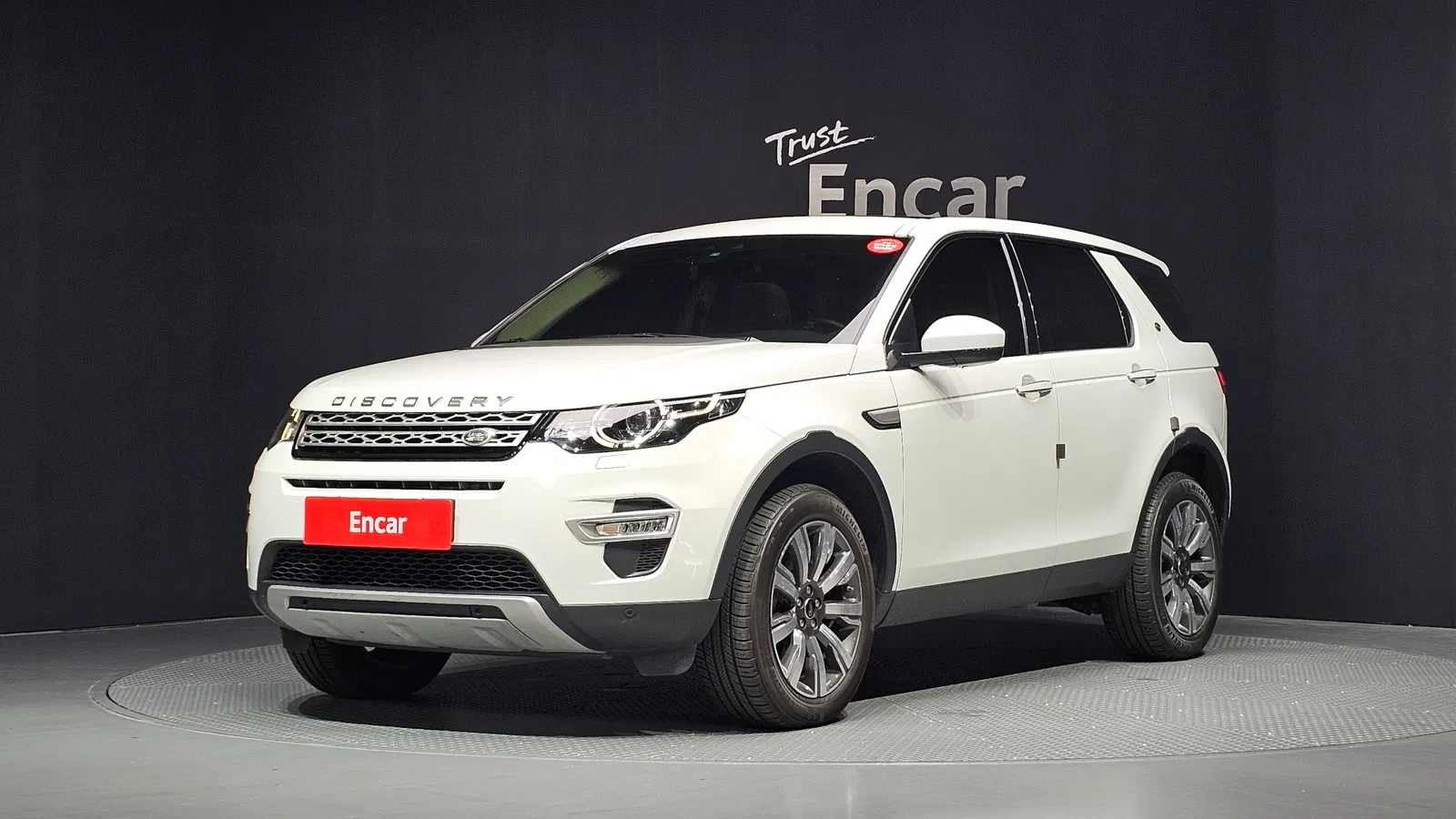 Land Rover Discovery Sport 2.0 TD4 HSE Luxury 2018 — photo 1 sur 34