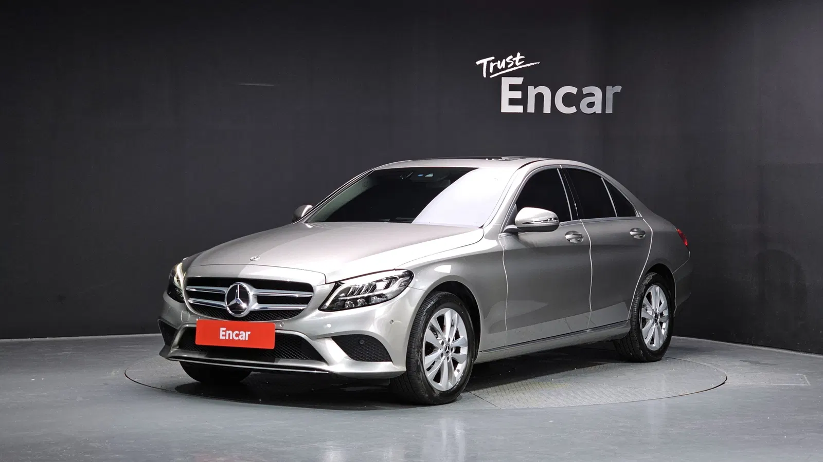 Mercedes-Benz Classe C C220 d Avantgarde (W205) 2019 — photo 1 sur 35