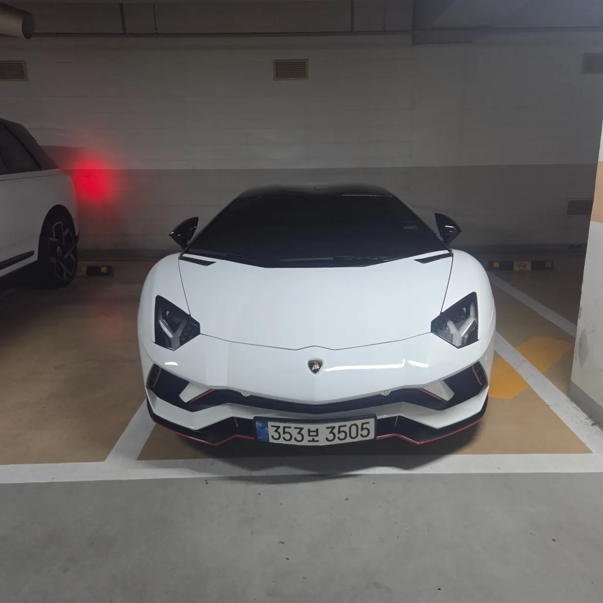 Lamborghini Aventador S LP740-4 Roadster 2019 — photo 1 sur 22