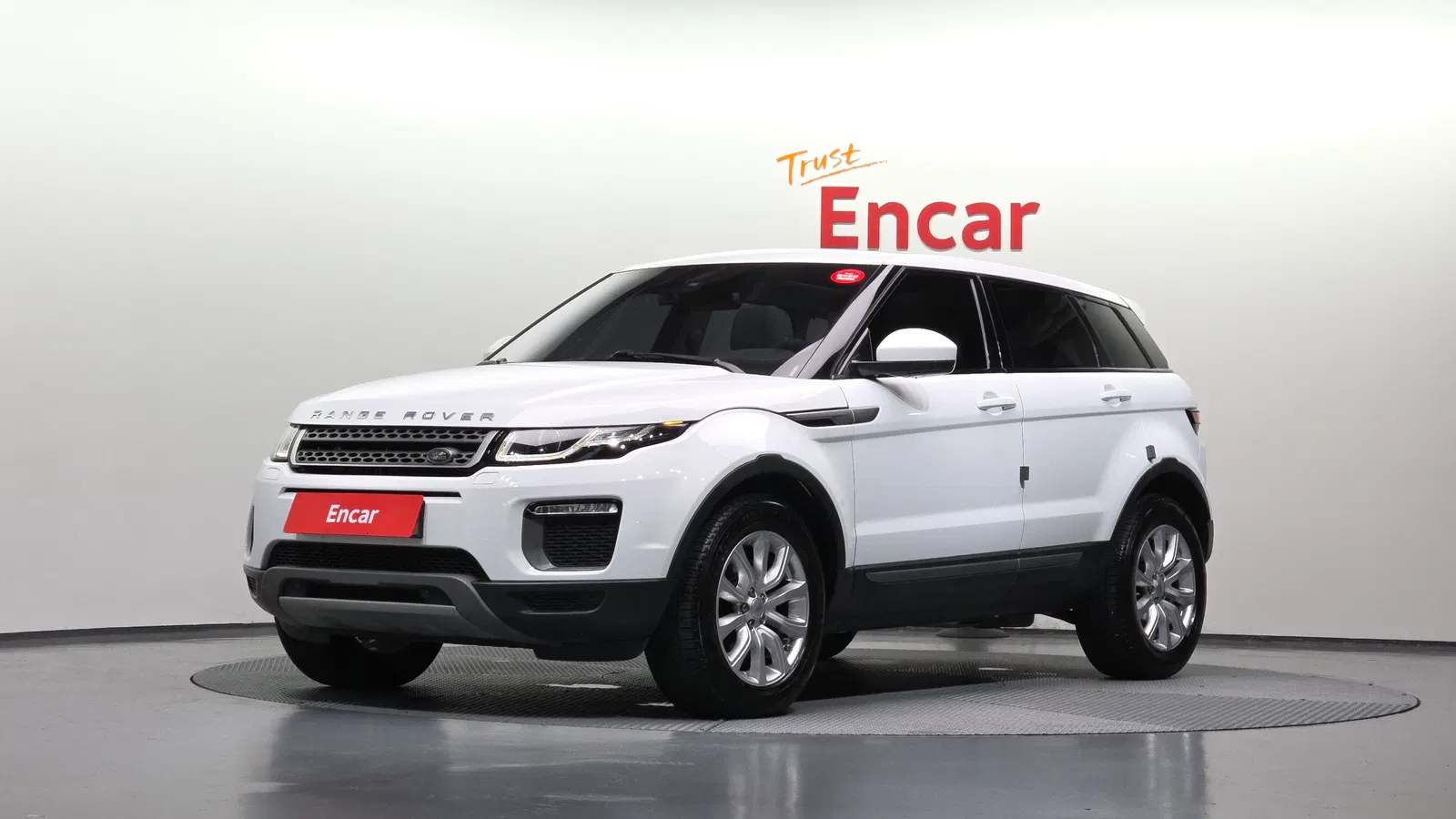 Land Rover Range Rover Evoque 2.0 TD4 SE 2016 — photo 1 sur 26