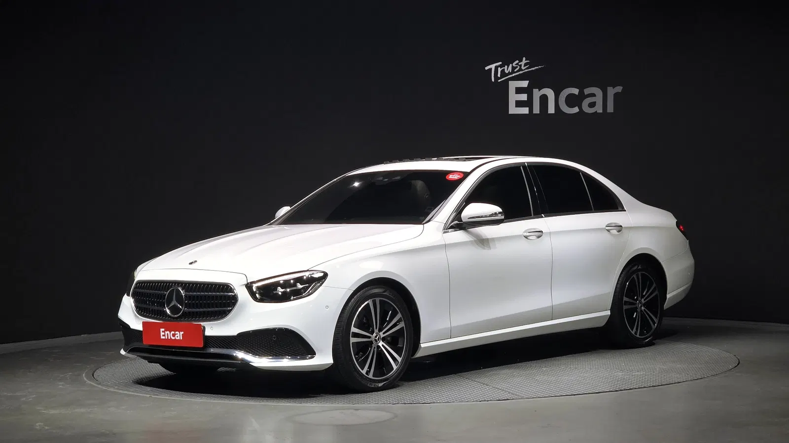 Mercedes-Benz Classe E E250 Avantgarde (W213) 2021 — photo 1 sur 20