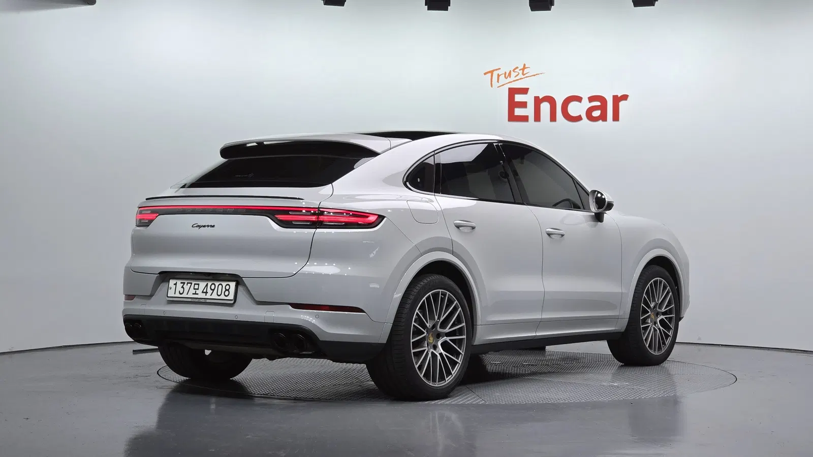 Porsche Cayenne (PO536) 3.0 Coupé Platinum Edition 2023 — photo 1 sur 30