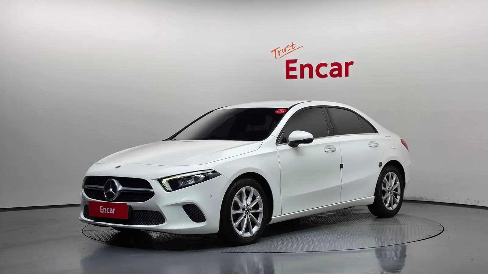 Mercedes-Benz Classe A A220 Berline (W177) 2020 — photo 1 sur 20