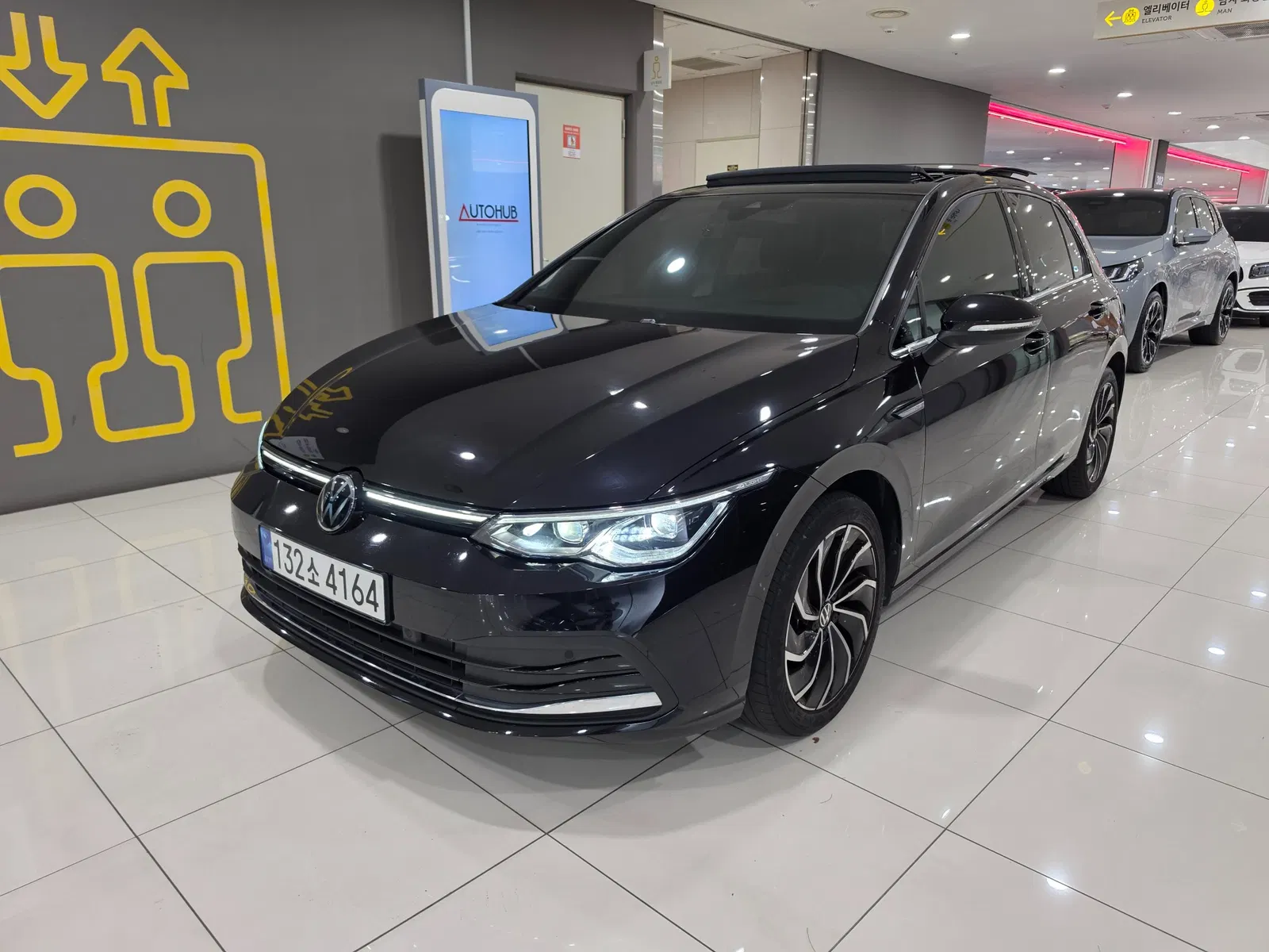 Volkswagen Golf 8e génération 2.0 TDI Prestige 2023 — photo 1 sur 26
