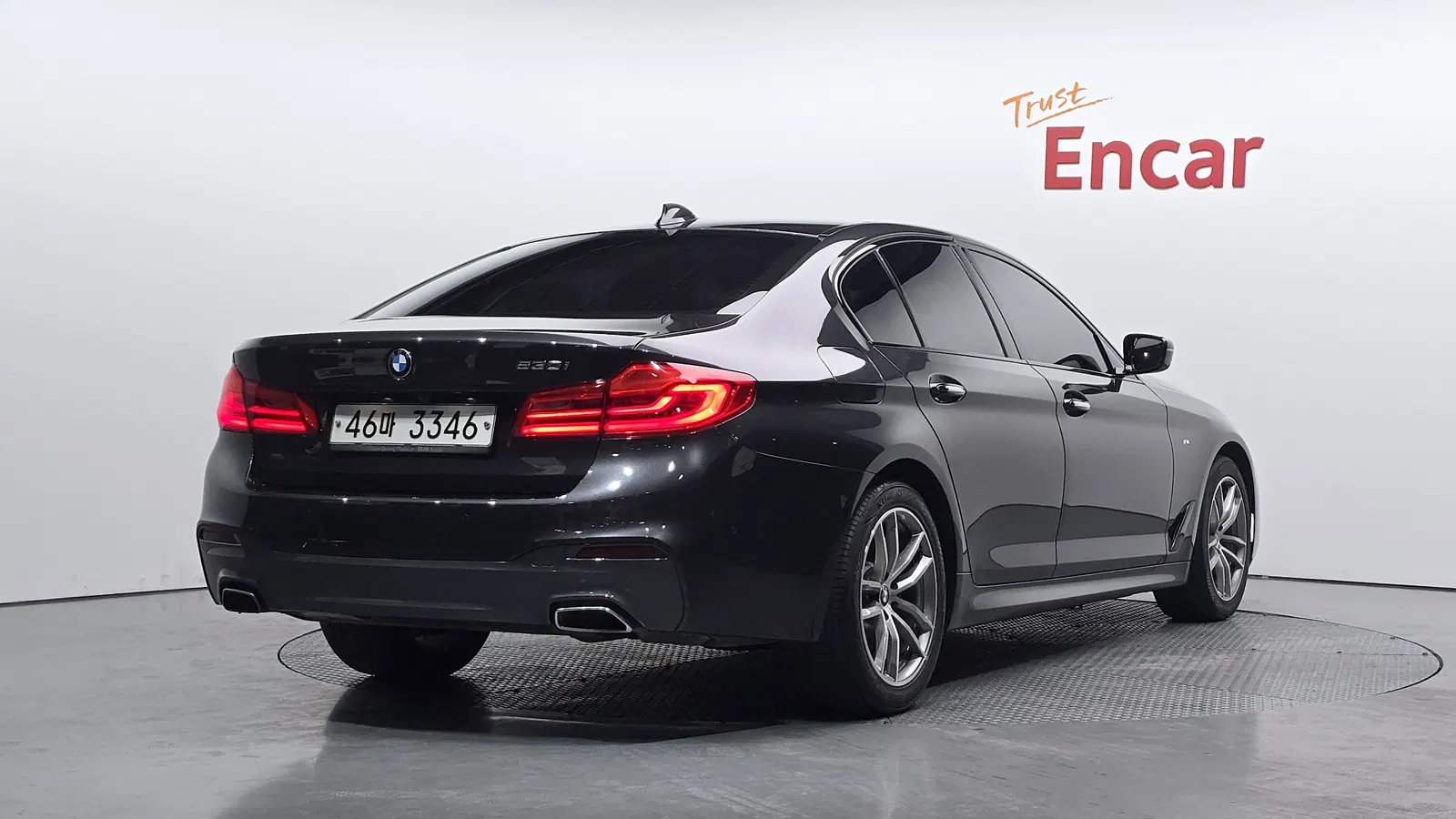 BMW Série 5 (G30) 530i M Sport Plus 2017 — photo 1 sur 33