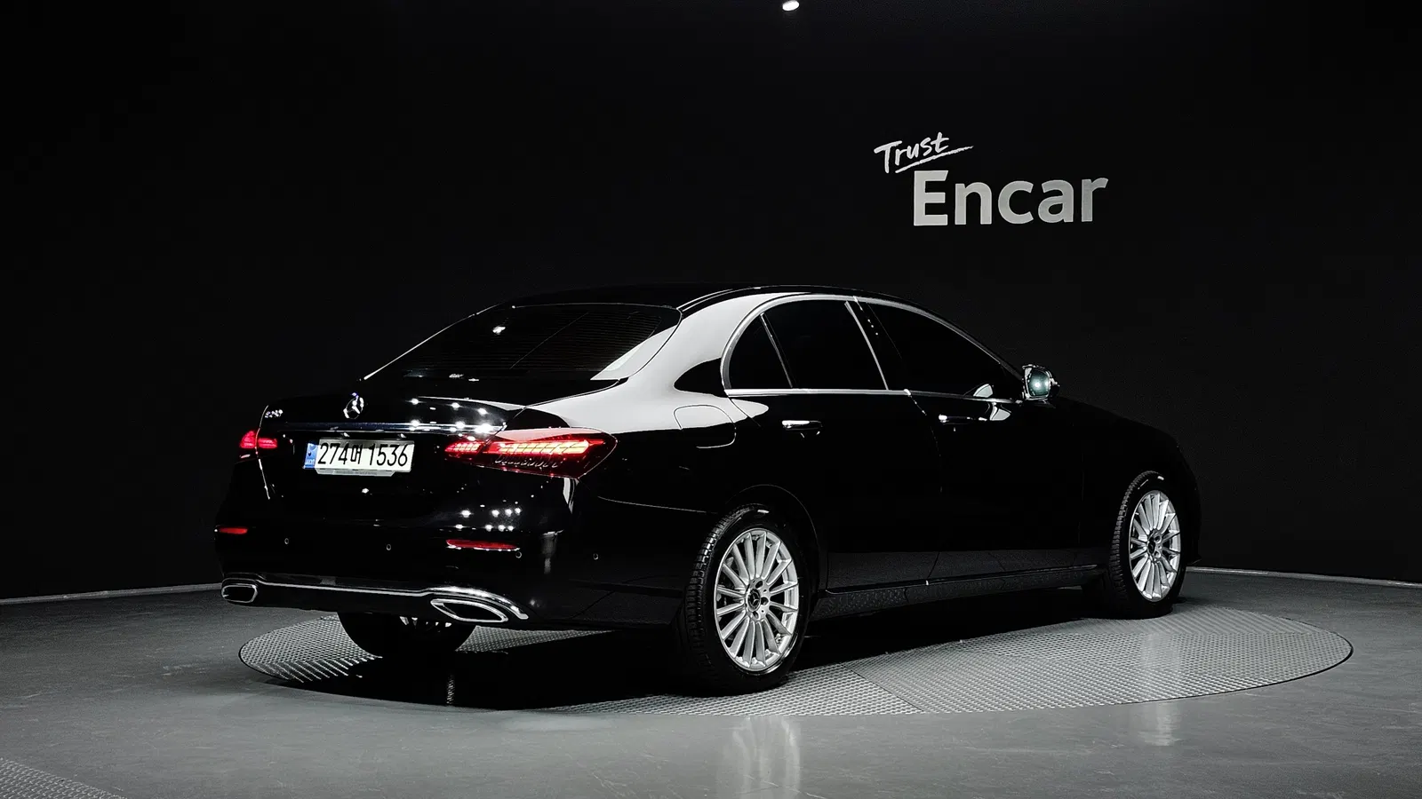 Mercedes-Benz Classe E E250 Exclusive (W213) 2022 — photo 1 sur 8