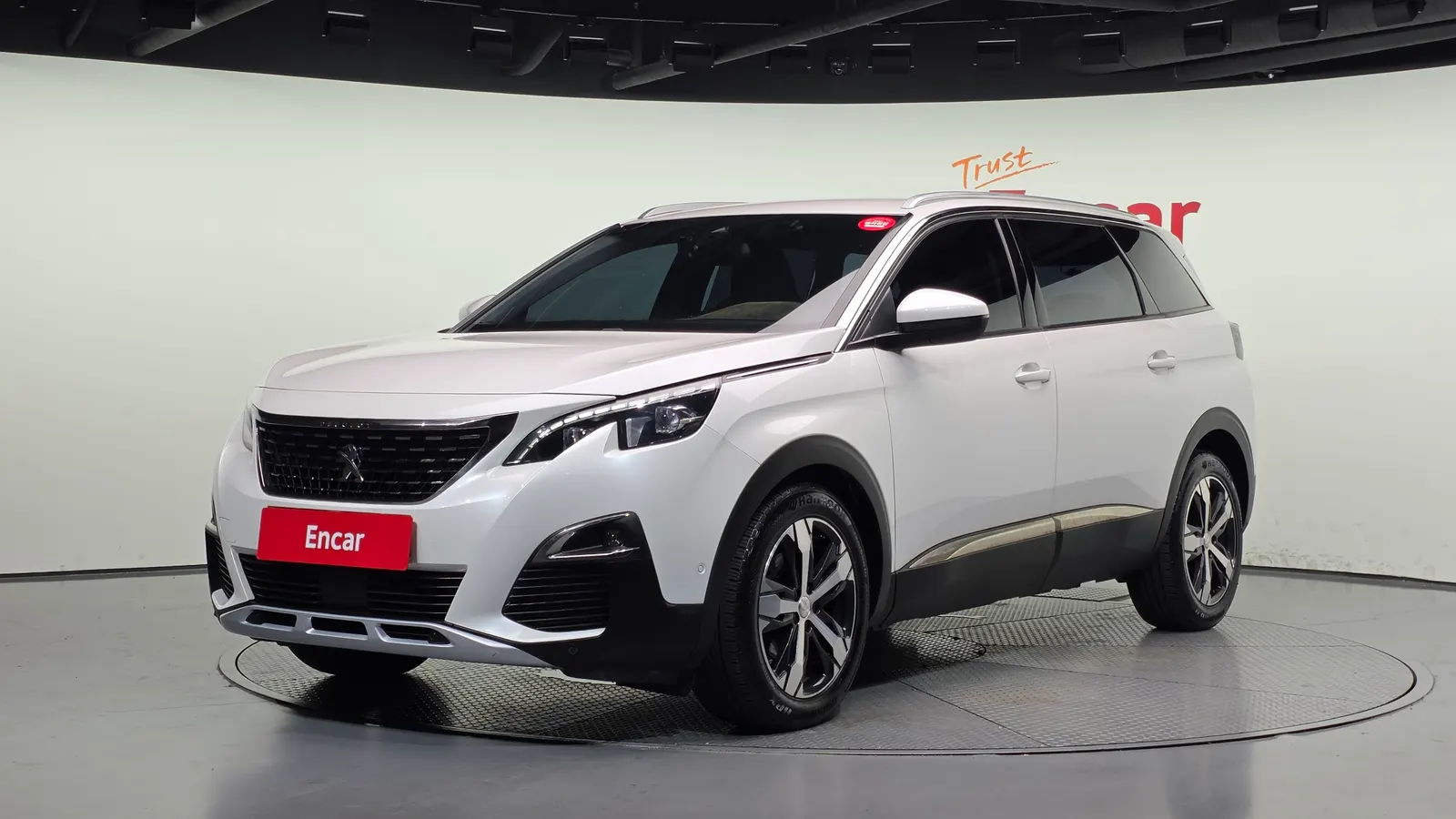 Peugeot 5008 2e génération 1.6 BlueHDi Allure 2018 — photo 1 sur 32