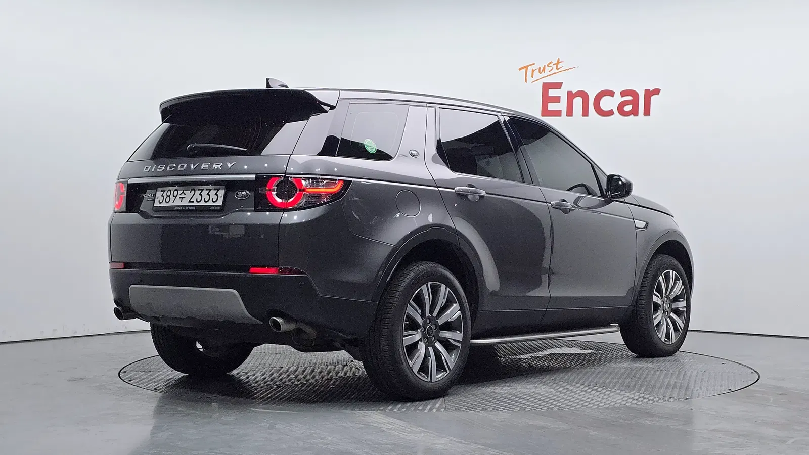 Land Rover Discovery Sport 2.0 TD4 HSE Luxury 2018 — photo 1 sur 31