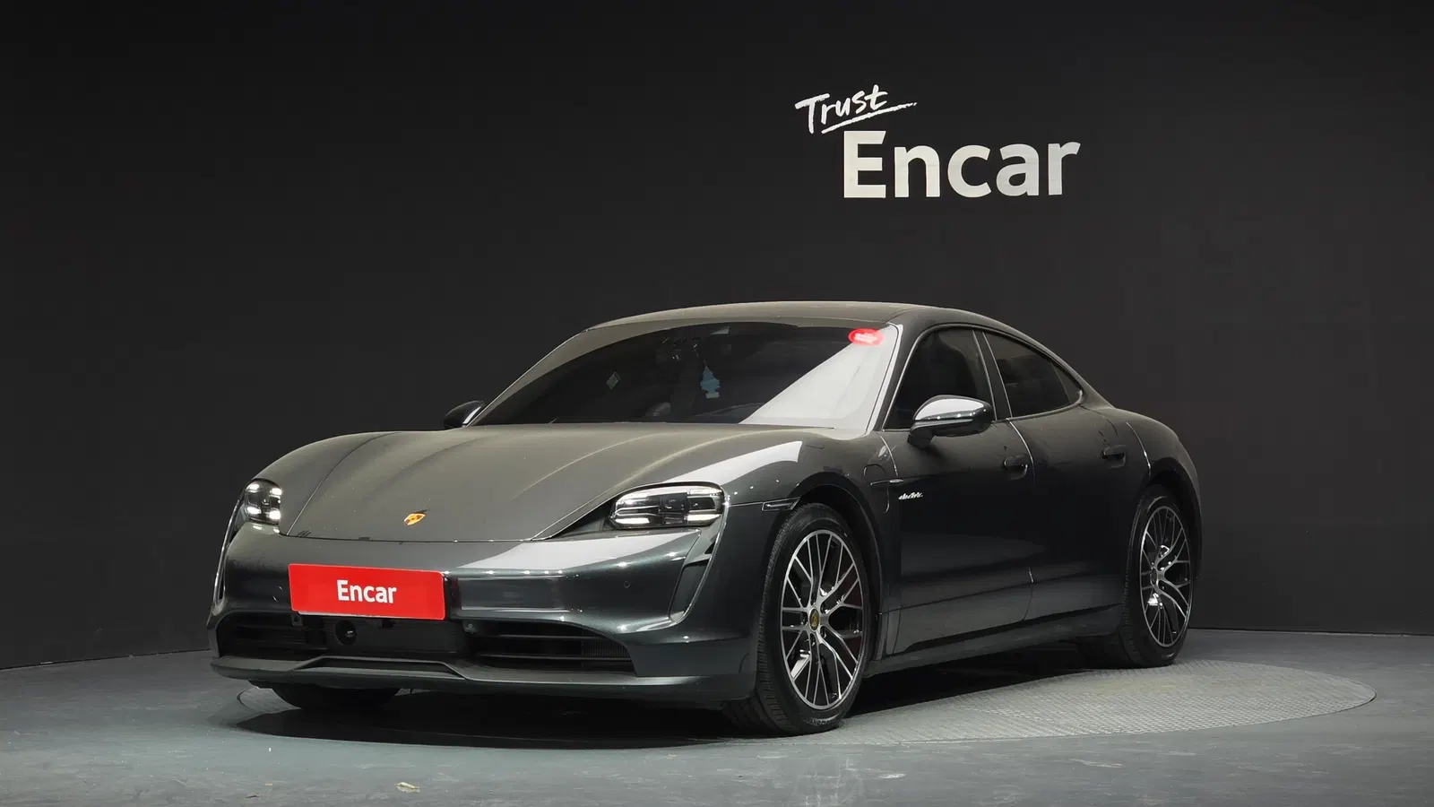 Porsche Taycan Base 2022 — photo 1 sur 38
