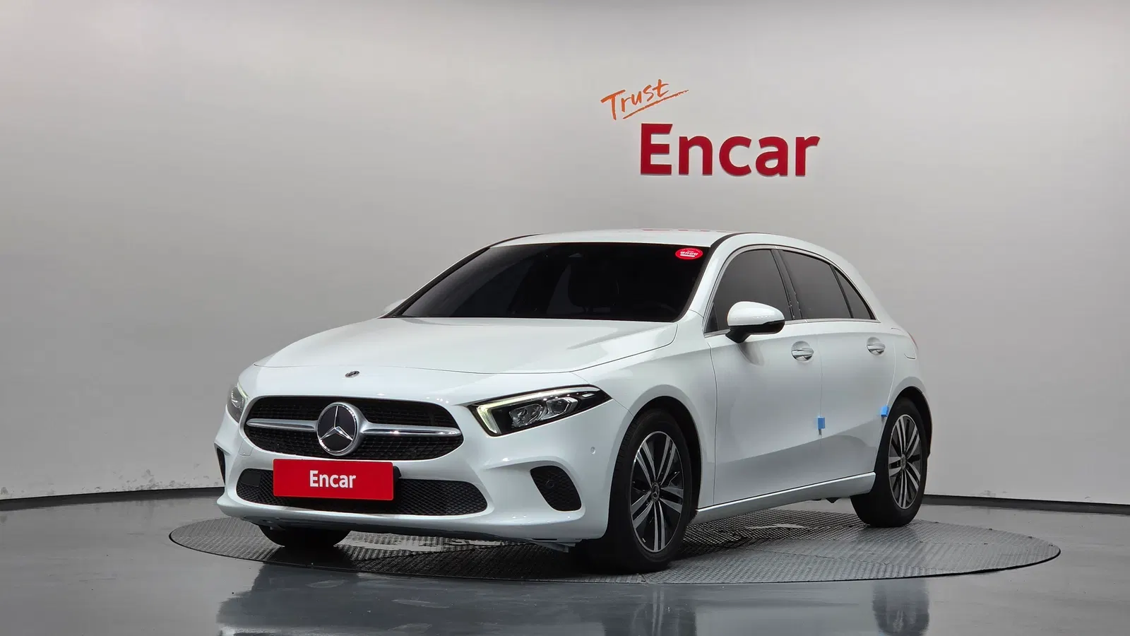 Mercedes-Benz Classe A A220 5 portes (W177) 2022 — photo 1 sur 31