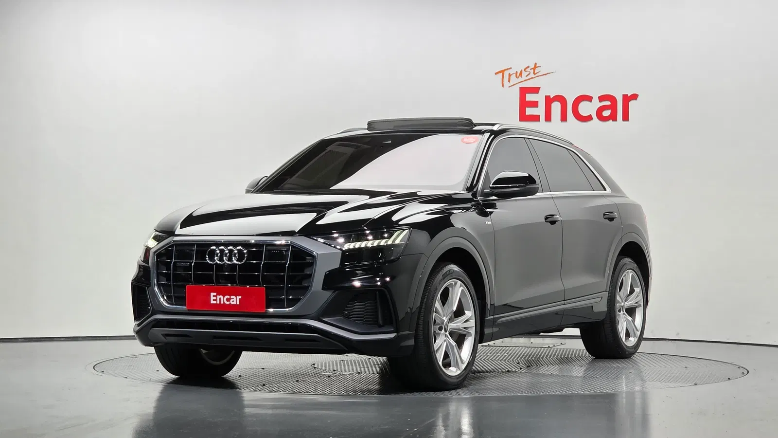 Audi Q8 (4M) 45 TDI Quattro Premium 2022 — photo 1 sur 36