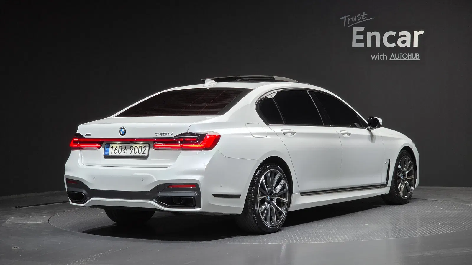 BMW Série 7 (G11) 740Li xDrive M Sport 2022 — photo 1 sur 35