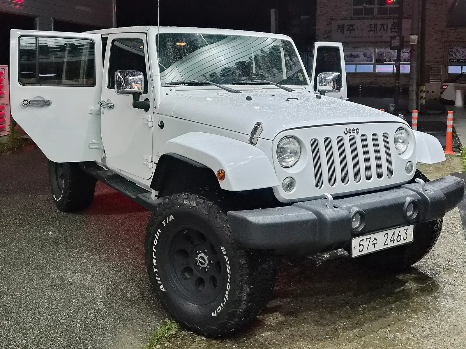 Jeep Wrangler (JK) 2.8 Diesel Sahara 4 portes 2012 — photo 1 sur 19