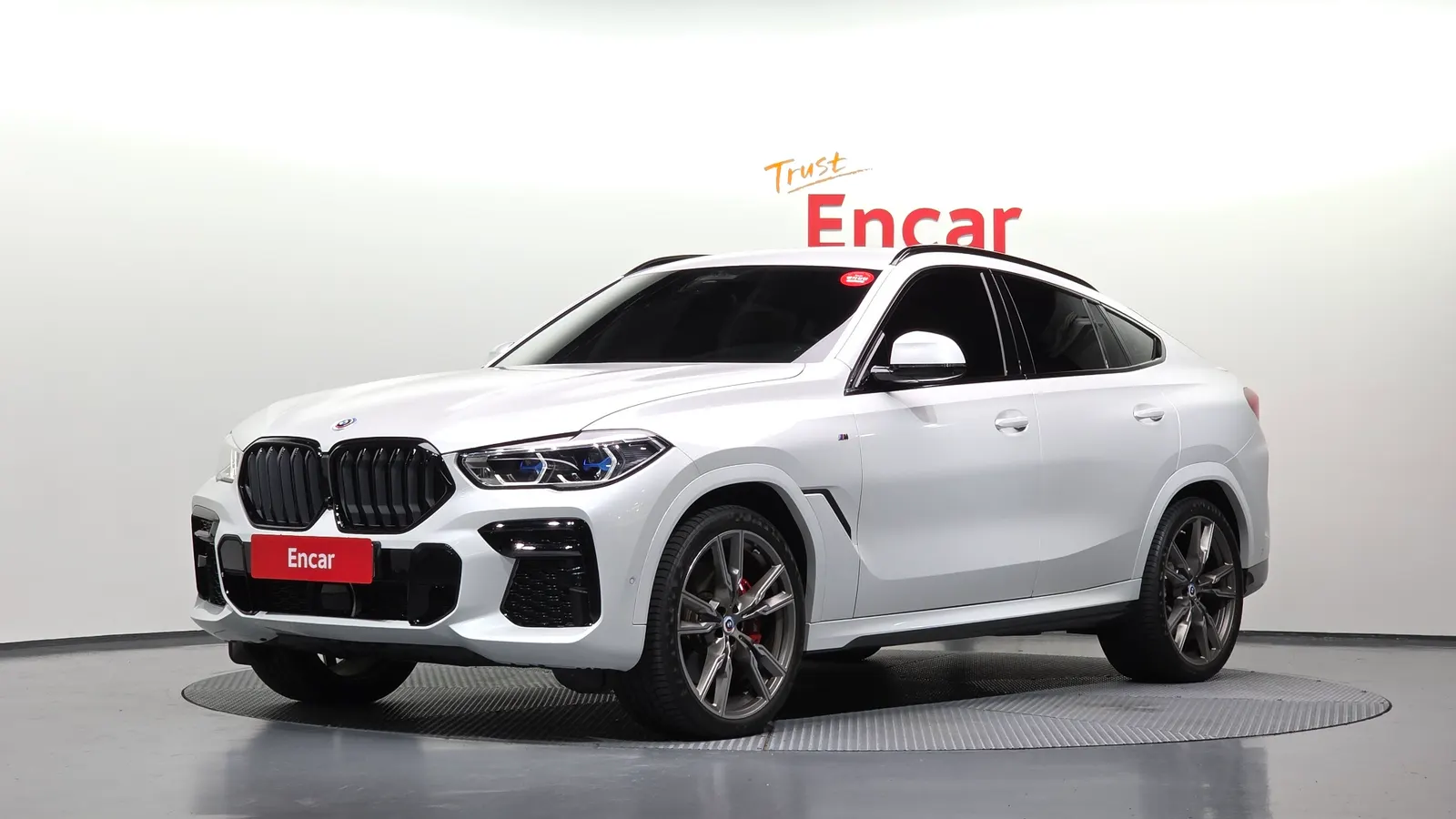 BMW X6 (G06) M50i 2023 — photo 1 sur 38