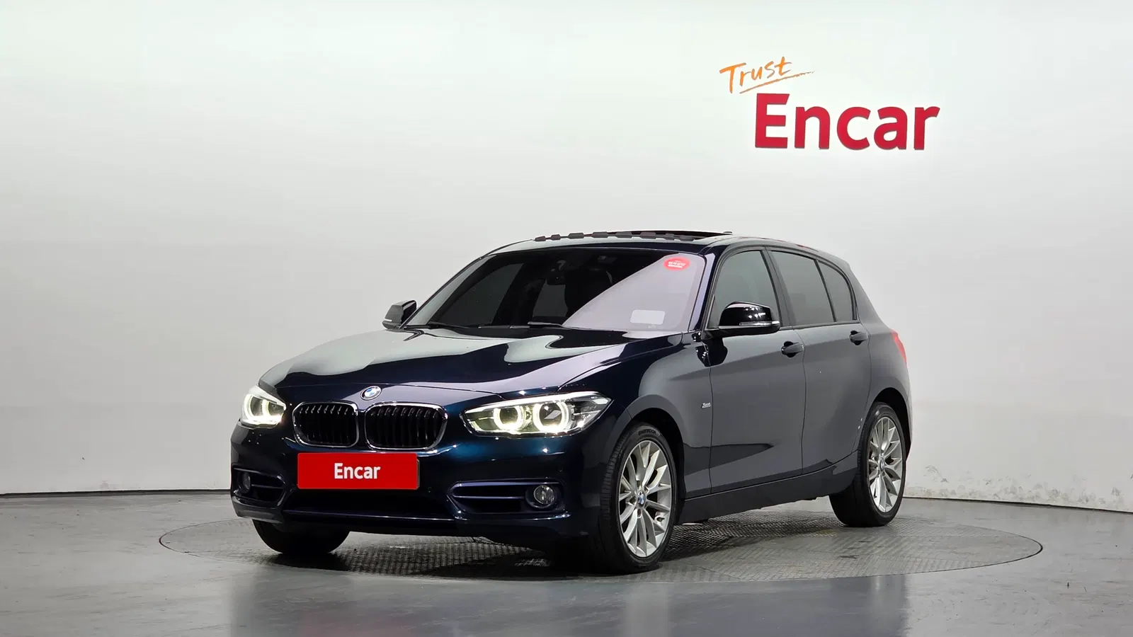 BMW Série 1 (F20) 118d Sport 5 portes 2016 — photo 1 sur 26