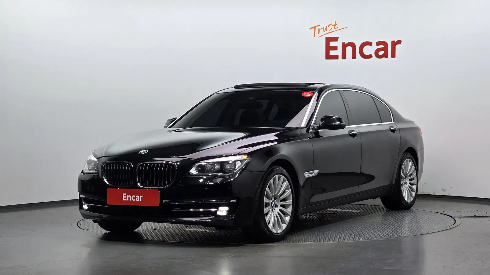 BMW Série 7 (F01) 740Li 2013 — photo 1 sur 26
