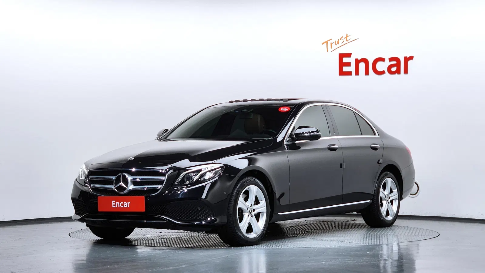 Mercedes-Benz Classe E E220d 4MATIC Avantgarde (W213) 2018 — photo 1 sur 42