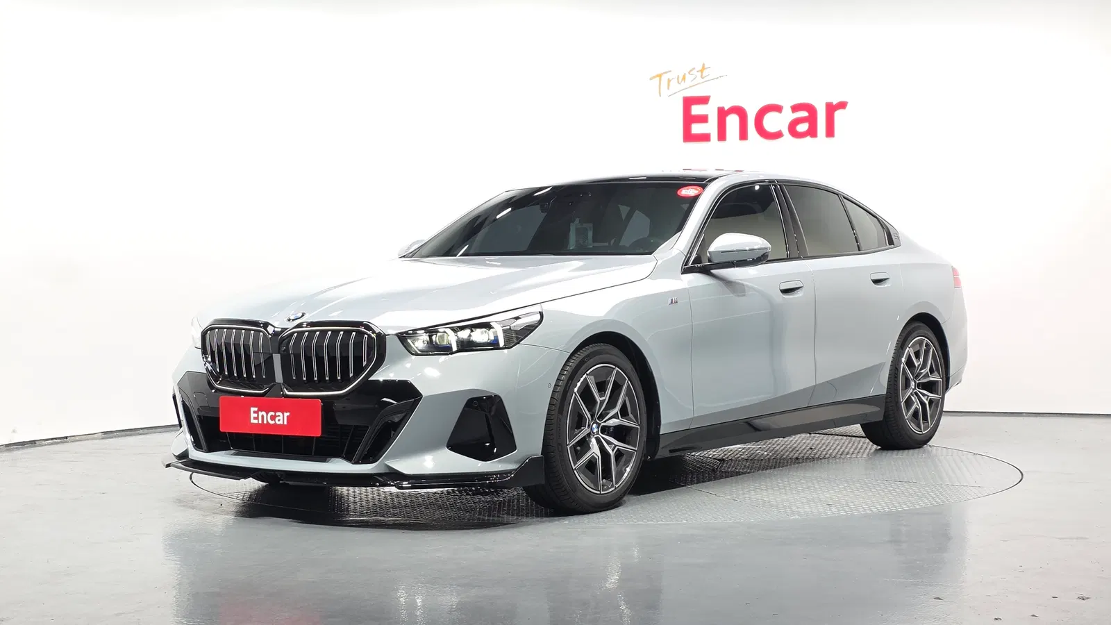 BMW Série 5 (G60) 523d xDrive M Sport 2025 — photo 1 sur 20