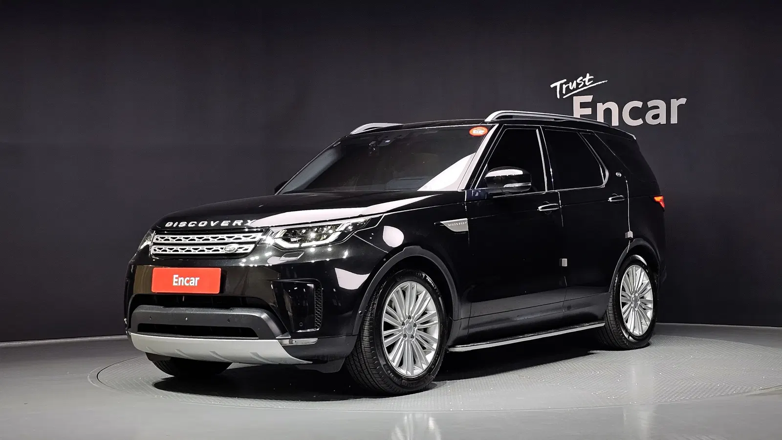Land Rover Discovery 5 3.0 SD6 HSE Luxury 2020 — photo 1 sur 37