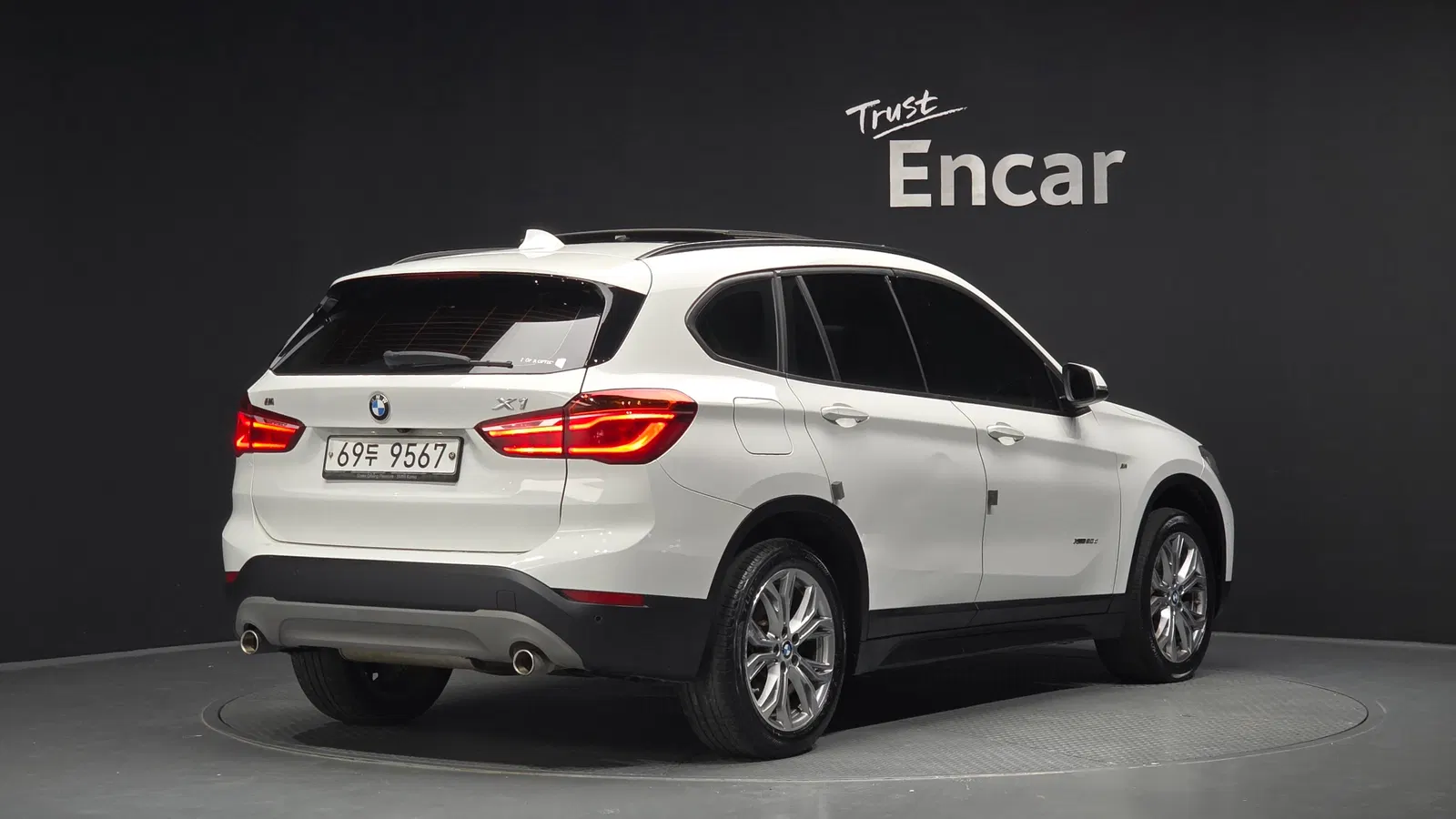 BMW X1 (F48) xDrive 20d Joy 2018 — photo 1 sur 34