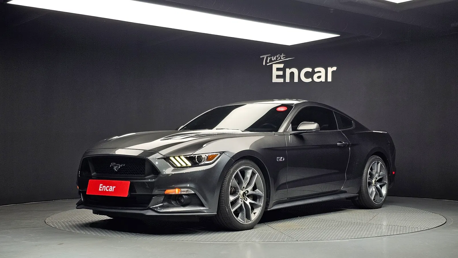 Ford Mustang GT Coupé 2017 — photo 1 sur 20