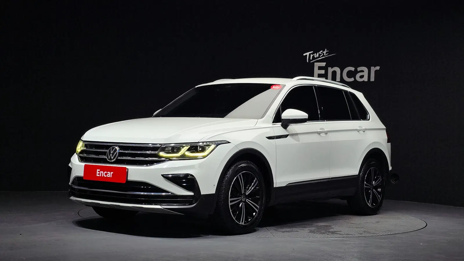 Volkswagen Tiguan 2e génération 2.0 TDI Premium 2021 — photo 1 sur 26