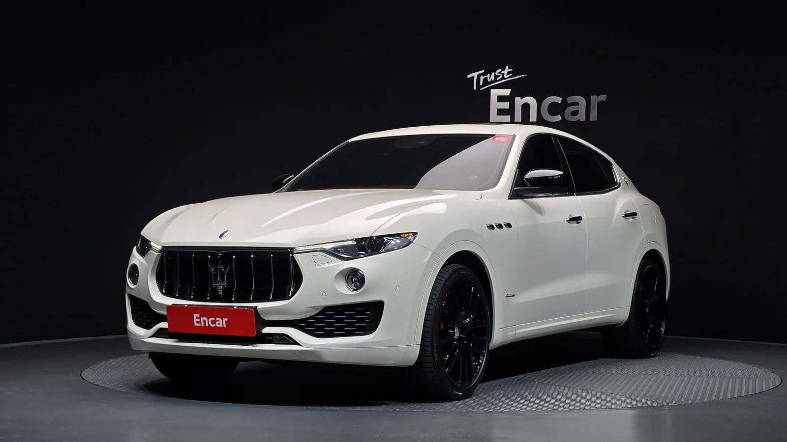 Maserati Levante 3.0 Diesel AWD GranLusso 2018 — photo 1 sur 26