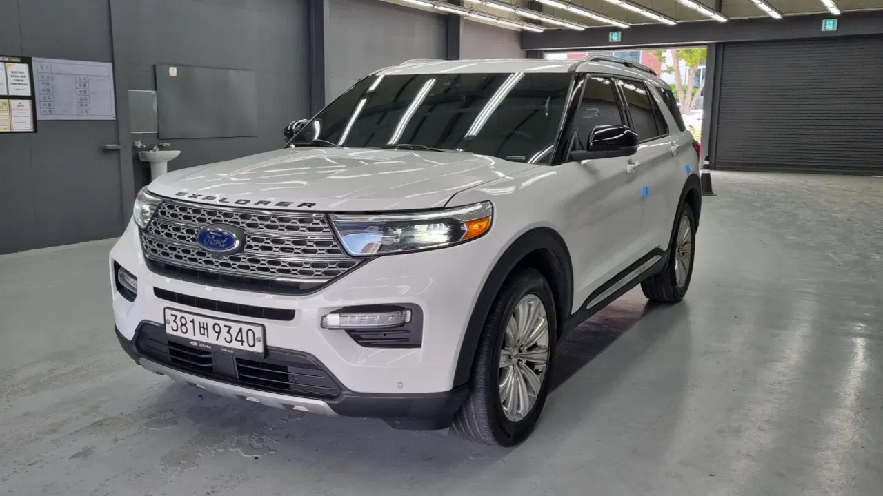 Ford Explorer 6e génération 2.3 Limited 4WD 2020 — photo 1 sur 18