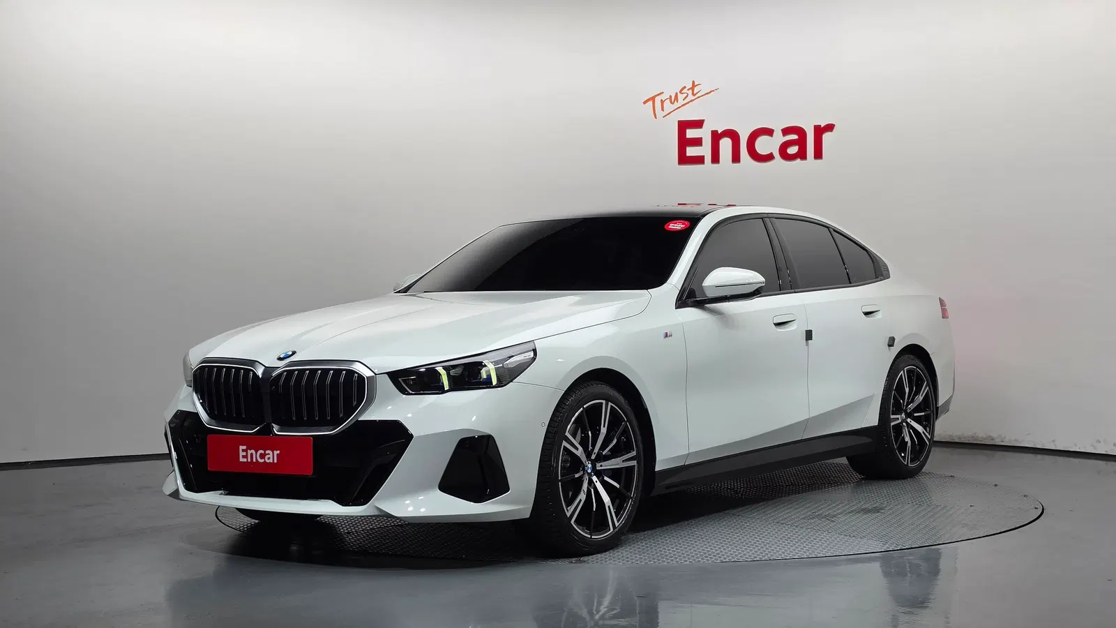 BMW Série 5 (G60) 530i xDrive M Sport 2025 — photo 1 sur 34