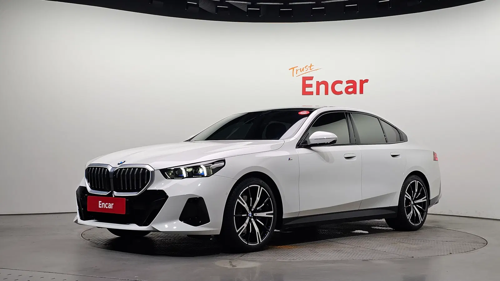 BMW Série 5 (G60) 530i xDrive M Sport 2024 — photo 1 sur 20