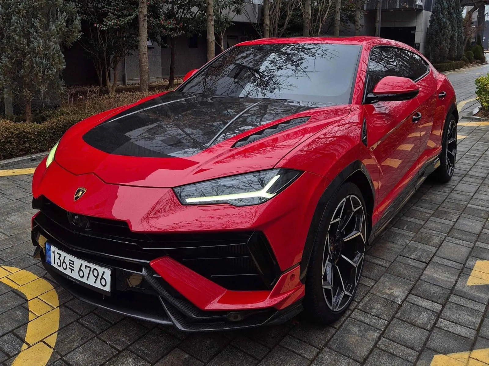 Lamborghini Urus 4.0 V8 Performante 2023 — photo 1 sur 17