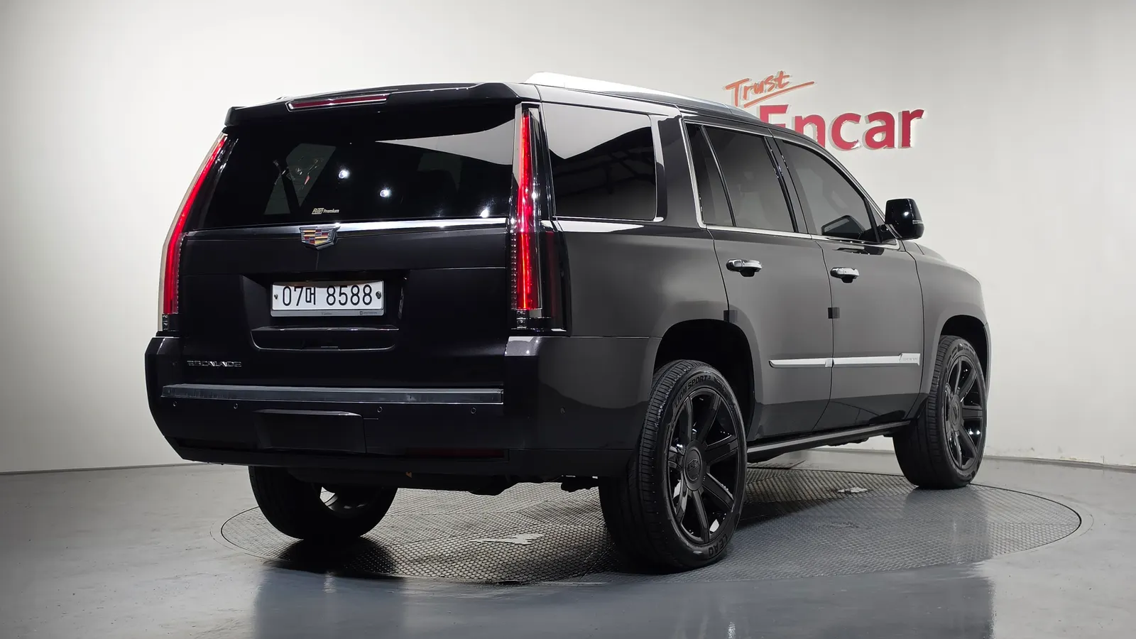 Cadillac Escalade 6.2 2017 — photo 1 sur 32
