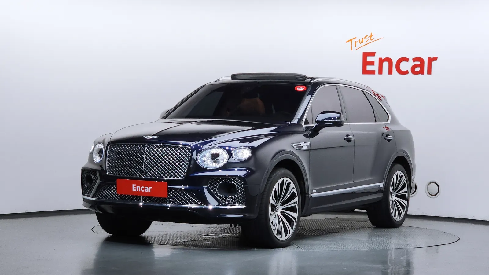 Bentley Bentayga 4.0 V8 2022 — photo 1 sur 36