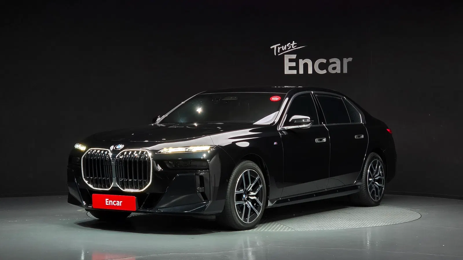 BMW Série 7 (G70) 740d xDrive M Sport 2024 — photo 1 sur 30