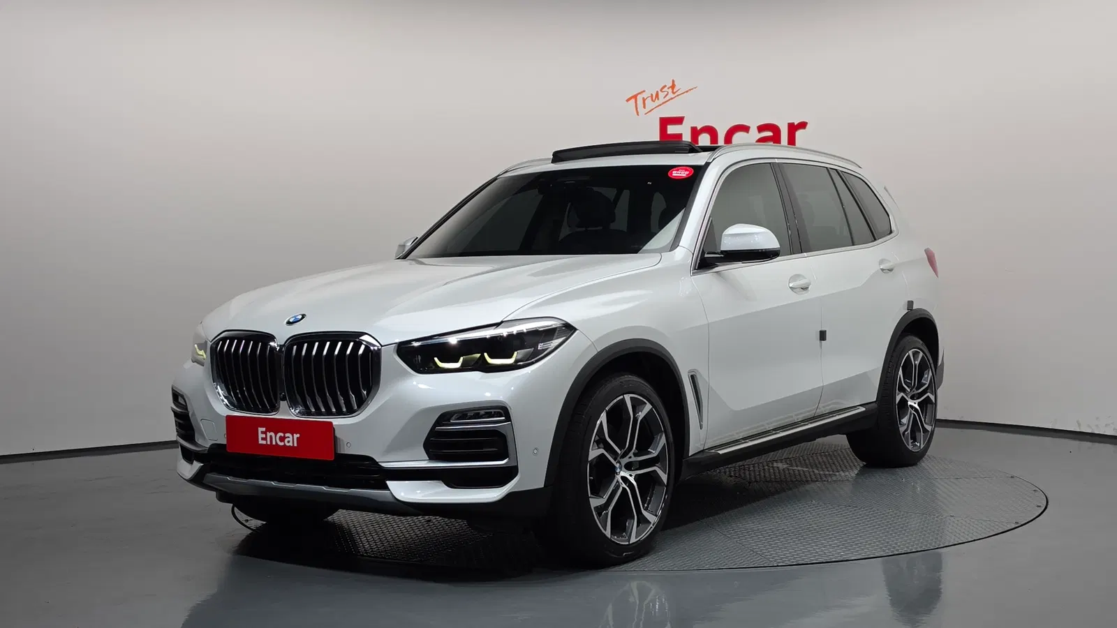 BMW X5 (G05) xDrive 40i xLine 2021 — photo 1 sur 34
