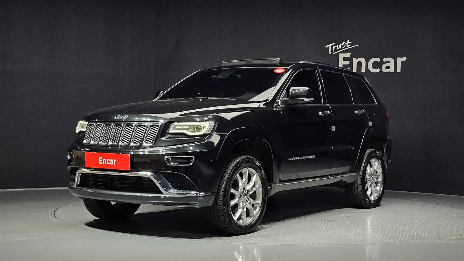 Jeep Grand Cherokee 3.0 Diesel Overland Summit 2014 — photo 1 sur 20