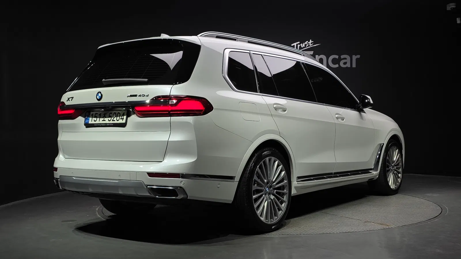 BMW X7 (G07) xDrive 40d Design Pure Excellence 7 places 2021 — photo 1 sur 38