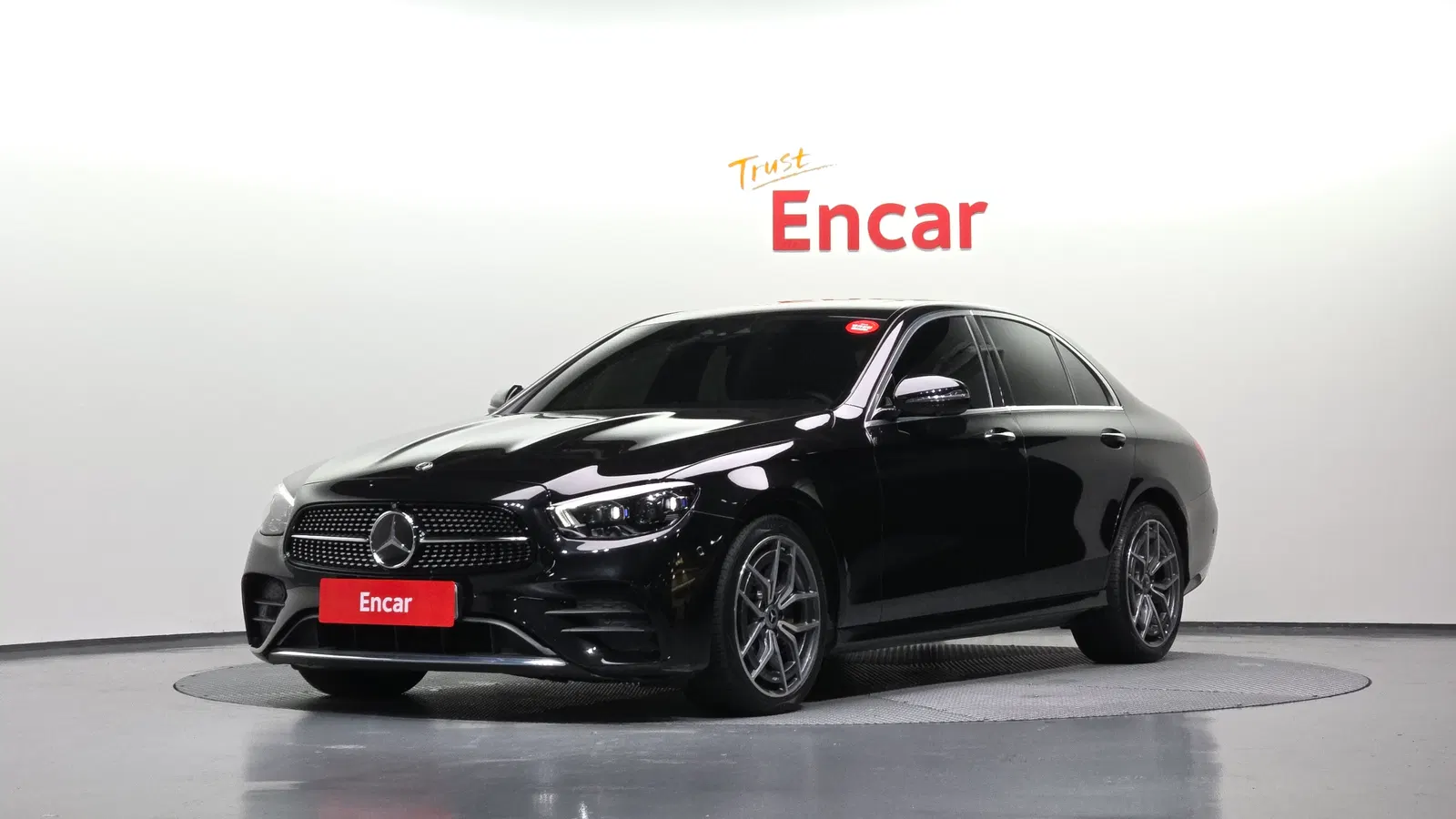 Mercedes-Benz Classe E AMG Line · E220d 4MATIC (W213) 2021 — photo 1 sur 33