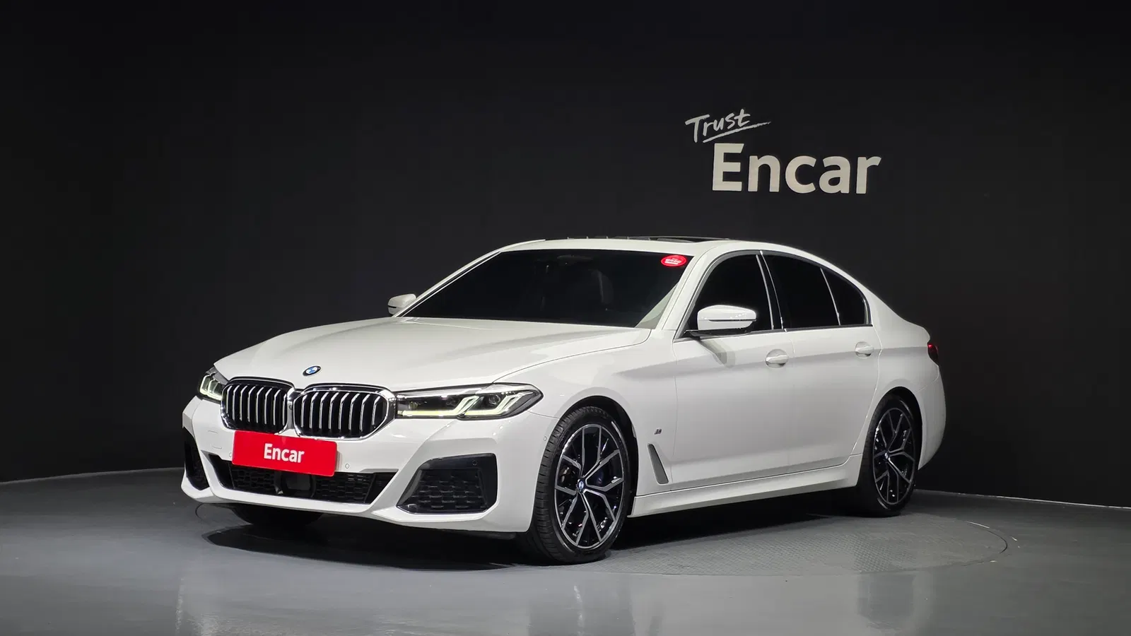 BMW Série 5 (G30) 530i M Sport 2021 — photo 1 sur 33