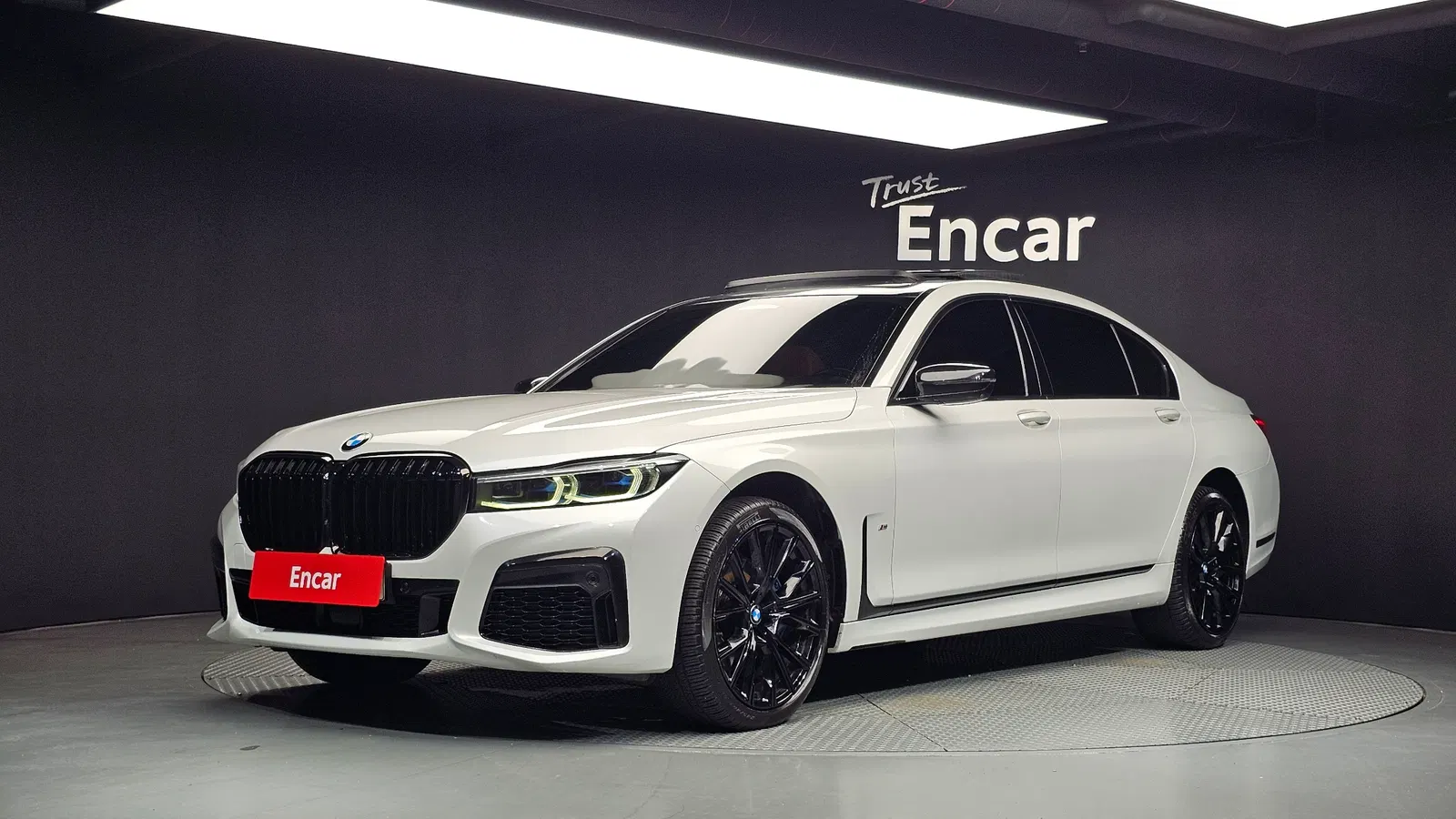 BMW Série 7 (G11) 740Ld xDrive M Sport 2020 — photo 1 sur 20