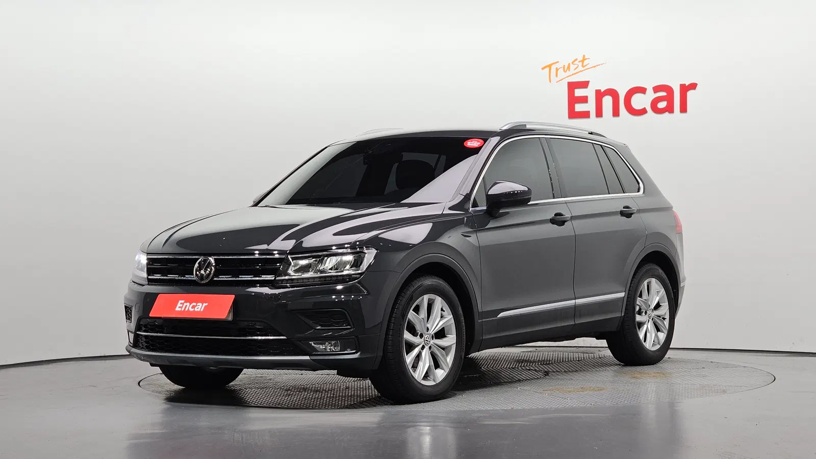 Volkswagen Tiguan 2e génération 2.0 TDI Premium 2020 — photo 1 sur 20