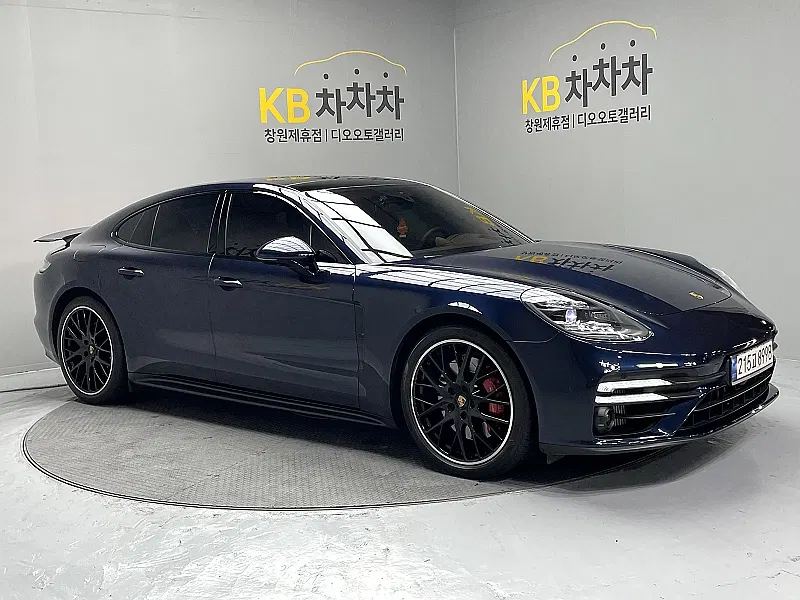 Porsche Panamera (971) 4.0 GTS 2021 — photo 1 sur 26