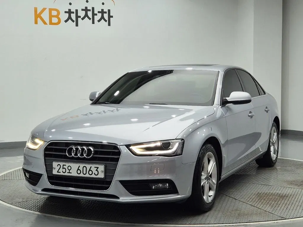 Audi A4 30 TDI 2015 — photo 1 sur 25