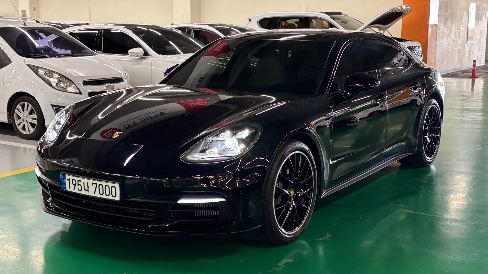 Porsche Panamera (971) 2.9 4S 2018 — photo 1 sur 26